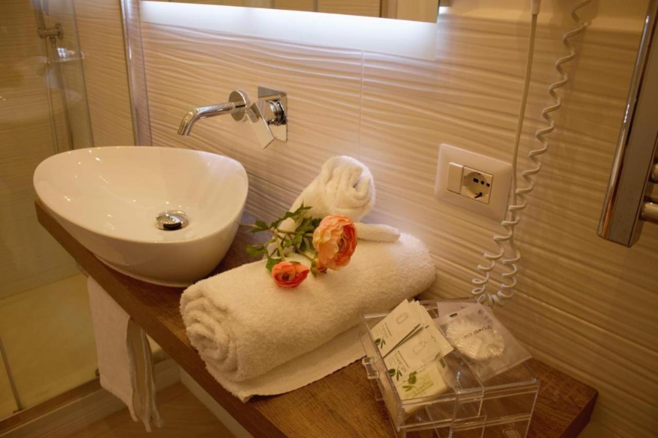 52 Vespasiano Vatican Suites Roma Exterior foto